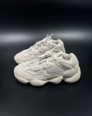~ Yeezy 500 ‘Blush’ ®️size: ͏36 2/3 ( #͏36_5 ) ®️stav: DS - nové, nenošené ®️cena: 7190,- ~ jiné velikosti seženeme na...